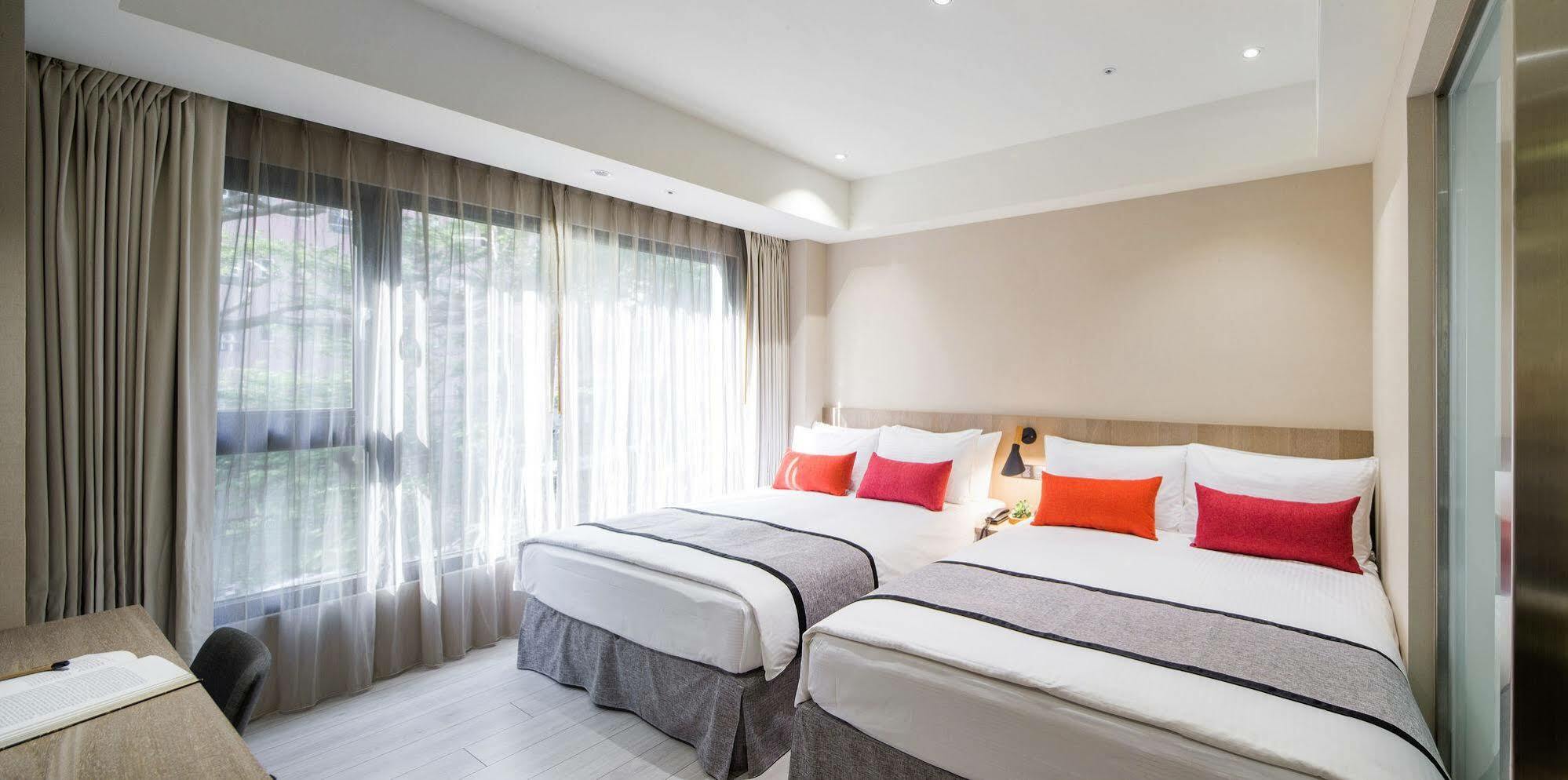 Icasa Hotel - By Cosmos Creation Taichung Extérieur photo